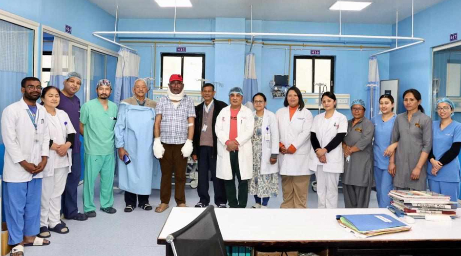 अर्थमन्त्री पौडेल अस्पतालबाट डिस्चार्ज