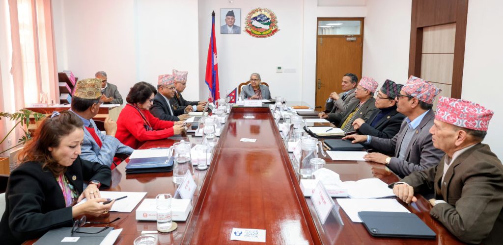 सिंहदरबारमा मन्त्रिपरिषद् बैठक जारी