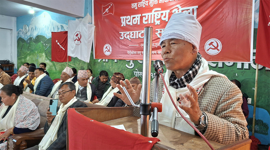 एमालेबाट समाजवादको कल्पना गर्न सकिन्नँ, त्यसको नेतृत्व माओवादीले नै गर्नुपर्छ : देव गुरुङ