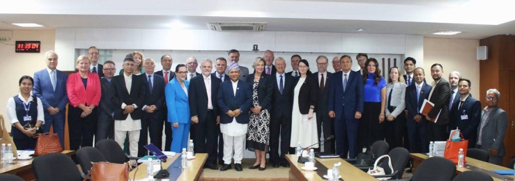 नेपालको हवाई क्षेत्रलाई ईयूको कालोसूचीबाट हटाउन परराष्ट्रमन्त्री खनालको आग्रह