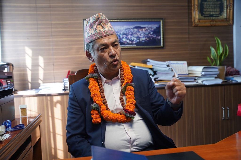 प्राधिकरणको कार्यकारी निर्देशकमा पुनर्स्थापित भएका शाक्यले सम्हाले कार्यभार