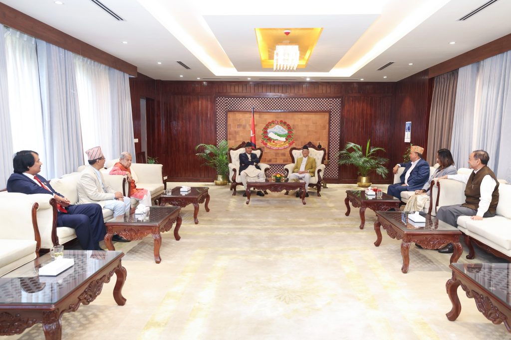 सत्ता पक्षीय शीर्ष नेताको बैठक जारी