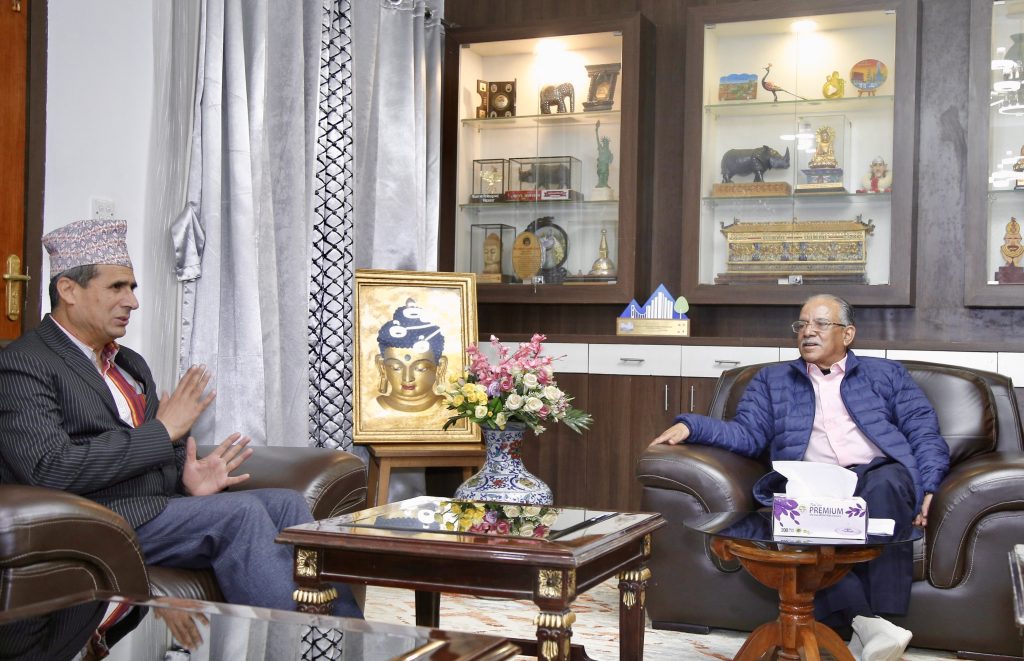 शिक्षकका जायज मागलाई बेवास्ता गर्न हुँदैन : प्रचण्ड