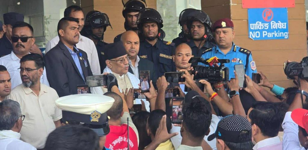 तोकिएकै समयमा निर्वाचन हुनुपर्छ : प्रचण्ड