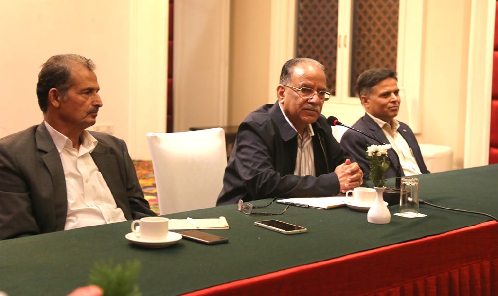 पहिलो र दोस्रो दलको सरकार बनाउनु नै संकटको संकेत हो : प्रचण्ड