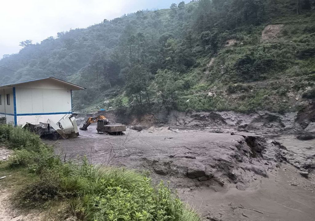 बाढीका कारण ७४८ मेगावाट क्षमताका १३ विद्युत् आयोजनामा असर