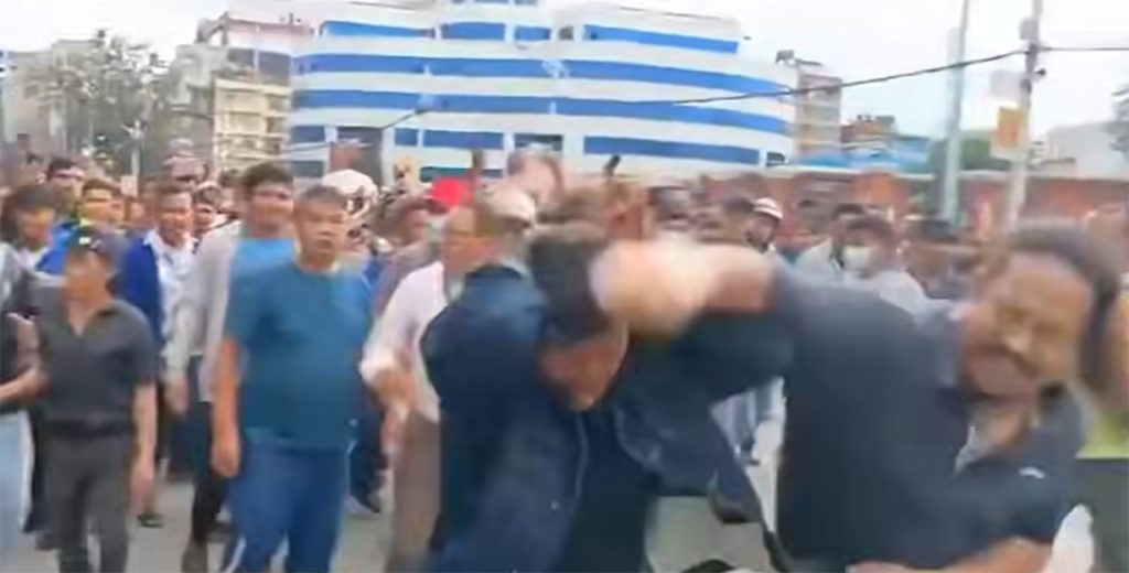 काठमाडौंको सुन्धारा अगाडि युवाहरूबीच झडप