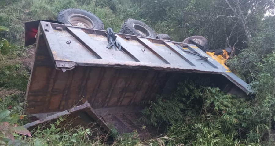 टिपर दुर्घटना हुँदा चालकको मृत्यु