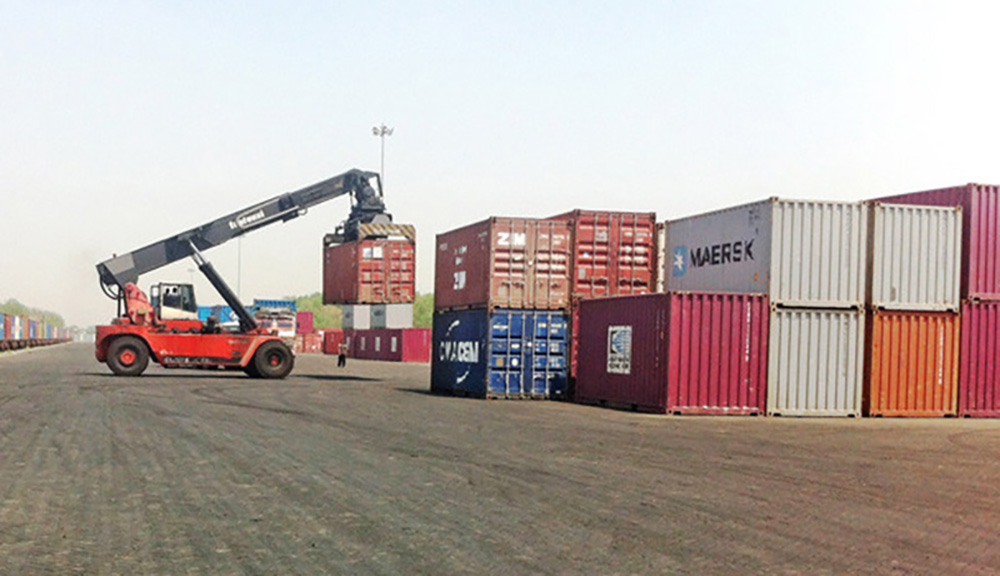 ९ महिनामा निर्यात व्यापार २ खर्ब २२ अर्ब, १२ खर्ब ६७ अर्बको व्यपार घाटा