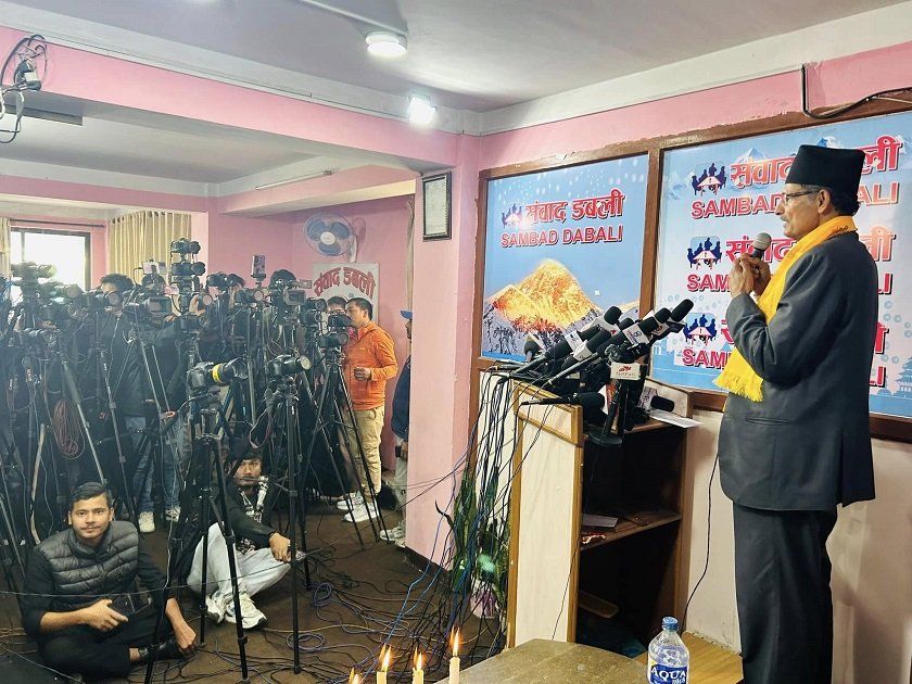 जनताको घेराबन्दीले सरकार आतङ्कित : अग्नि सापकोटा