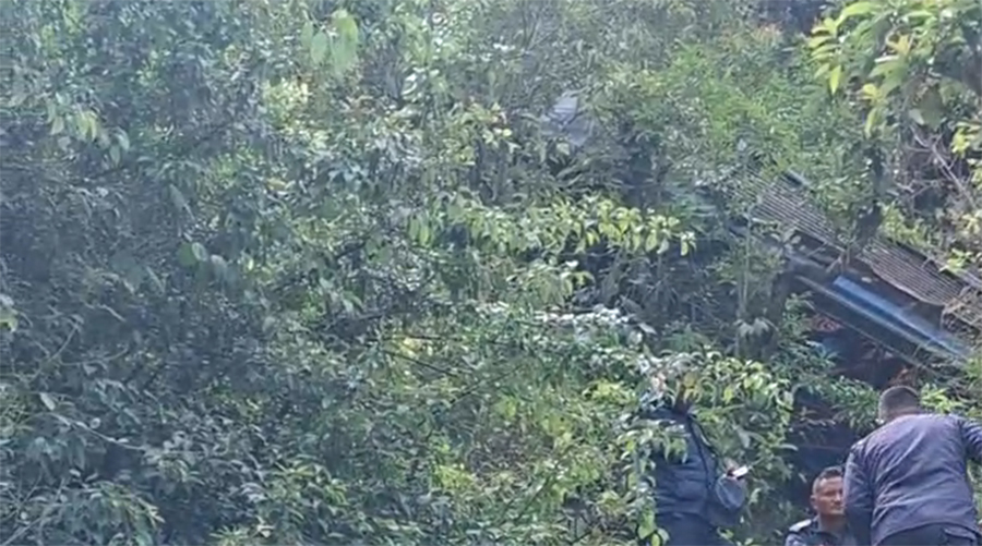 अर्घाखाँची दुर्घटनामा दुईको मृत्यु, २५ जना घाइते