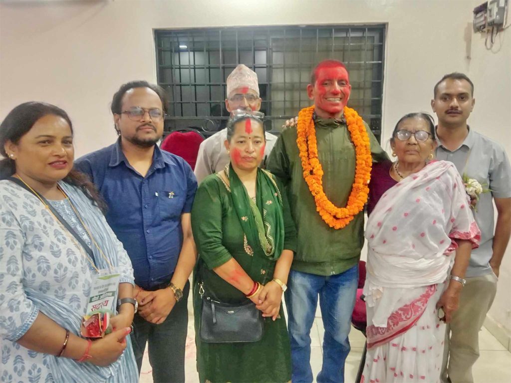 एमाले-कांग्रेस गठबन्धनलाई हराउँदै वन वाटिकाको अध्यक्षमा विप्लवनिकट पाण्डे विजयी