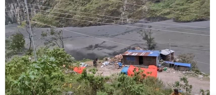 गोरखाको चुमनुम्ब्रीमा आकस्मिक बाढी, खोला थुनिएको आशंका