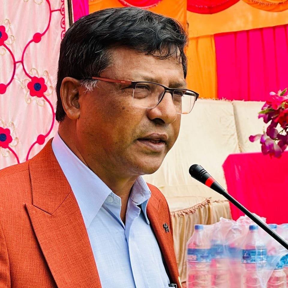 पक्राउ पुर्जी जारी भएका प्रदेश सांसद प्रधानमन्त्रीसँगै, हल्ला फैलिएपछि फरार