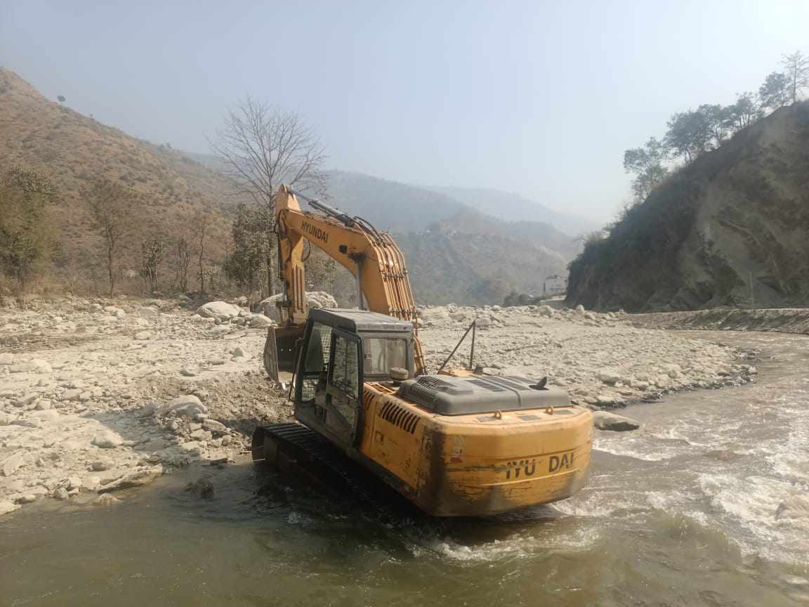 बीपी राजमार्गको क्षतिग्रस्त खण्डको मर्मत सुरु