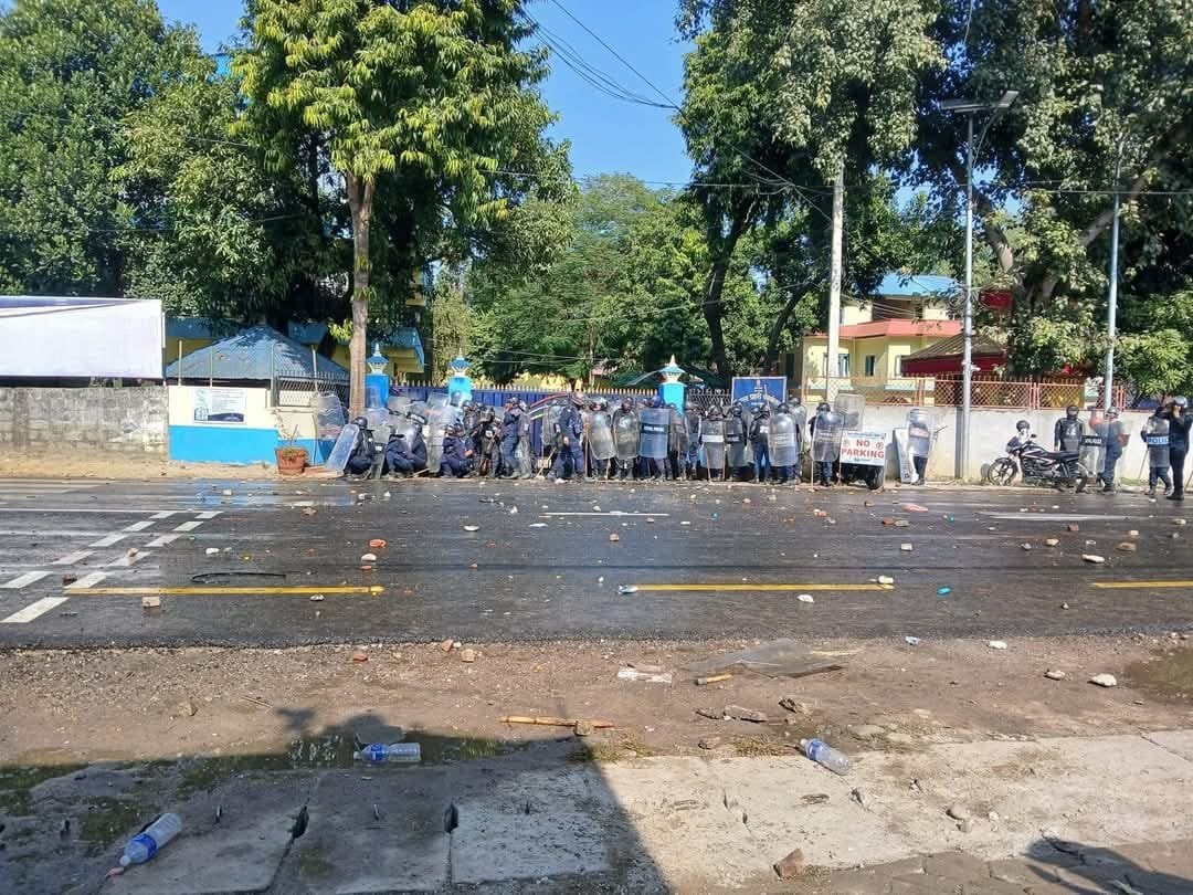 रवि लामिछाने समर्थक र प्रहरीबिच झडप