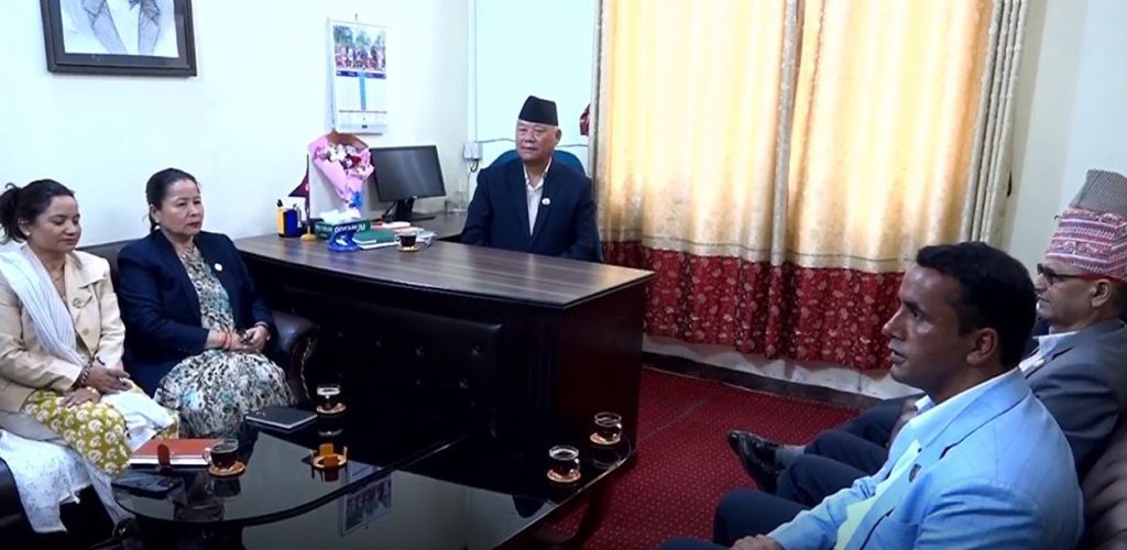 सिंहदरबारमा विपक्षीहरूको छुट्टै छलफल