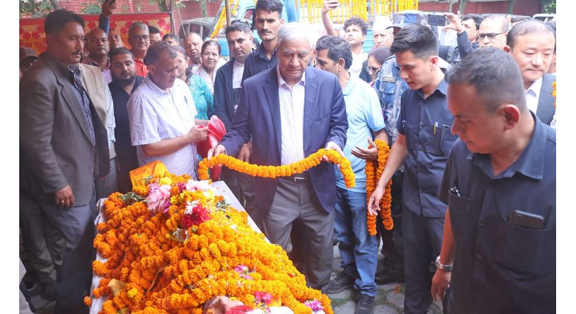 पूर्वमन्त्री शास्त्रीको पार्थिव शरीर अन्तिम श्रद्धाञ्जलीका लागि सानेपामा