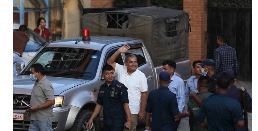 दुर्गा प्रसाईंविरुद्ध अदालतमा मुद्दा दायर