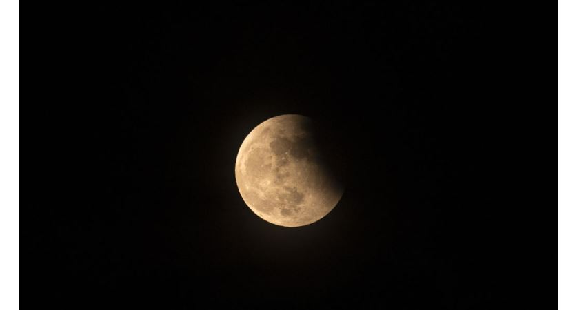 भोलि राति नेपालमा खण्डग्रास चन्द्रग्रहण देखिने