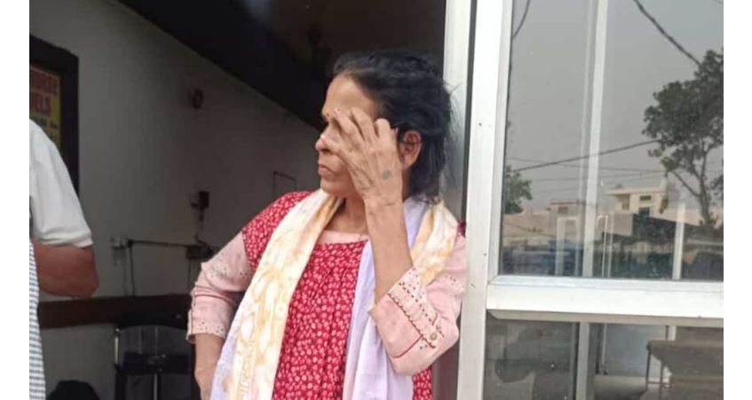 हतकडीसहित भागेकी थुनुवा महिला भारतमा पक्राउ, २ जना प्रहरी निलम्बन