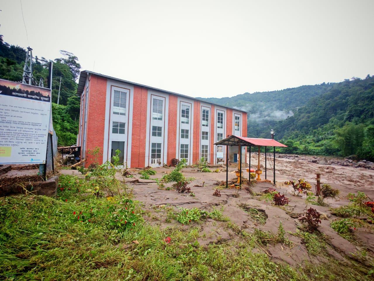 बाढीबाट ३२ जलविद्युत् आयोजना प्रभावित