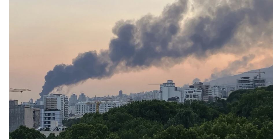 इजरायली आक्रमणमा परेर इरानमा कम्तीमा ५८५ जनाको मृत्यु