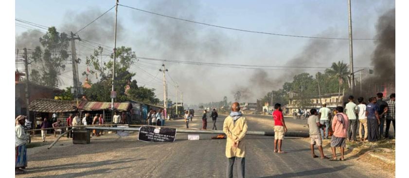 जनकपुरमा प्रहरी र स्थानीयबीच झडप, अश्रुग्यास प्रहार