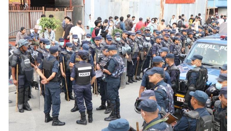 जेनजीले प्रदर्शन गर्दै, माइतीघरमा सुरक्षा व्यवस्था कडा