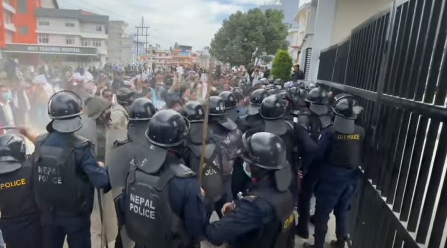 सुत्केरीको मृत्युपछि किष्टमा तनाव, अश्रुग्यास र लाठीचार्ज