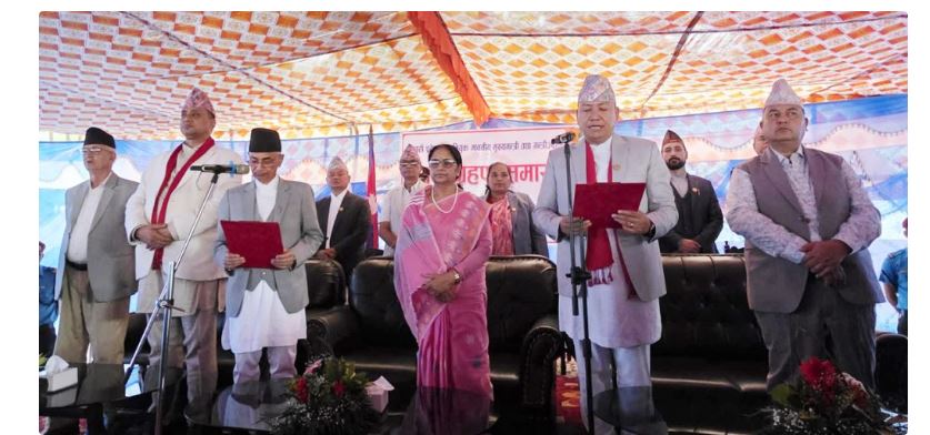 बागमतीका मुख्यमन्त्री थापाले लिए शपथ