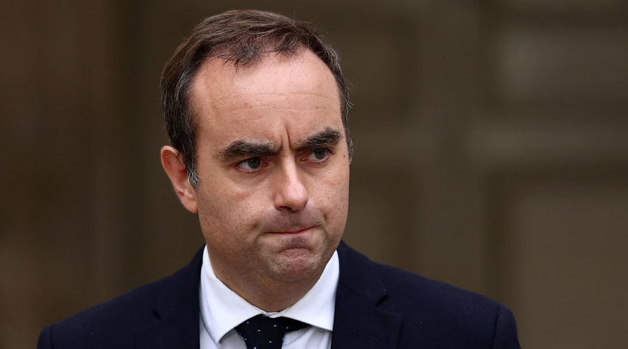 मन्त्रिपरिषद् घोषणा गरेलगत्तै फ्रान्सका प्रधानमन्त्रीले दिए राजीनामा