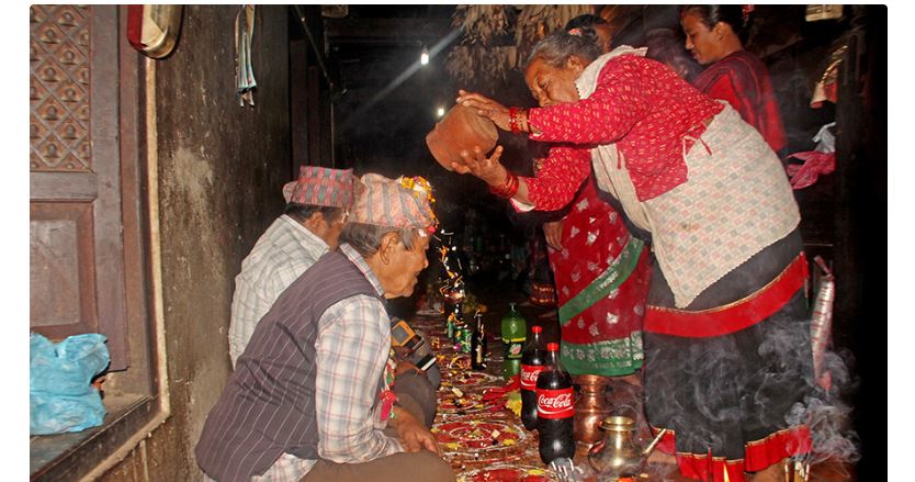 नेवार समुदायले आज म्हः पूजा गर्दै