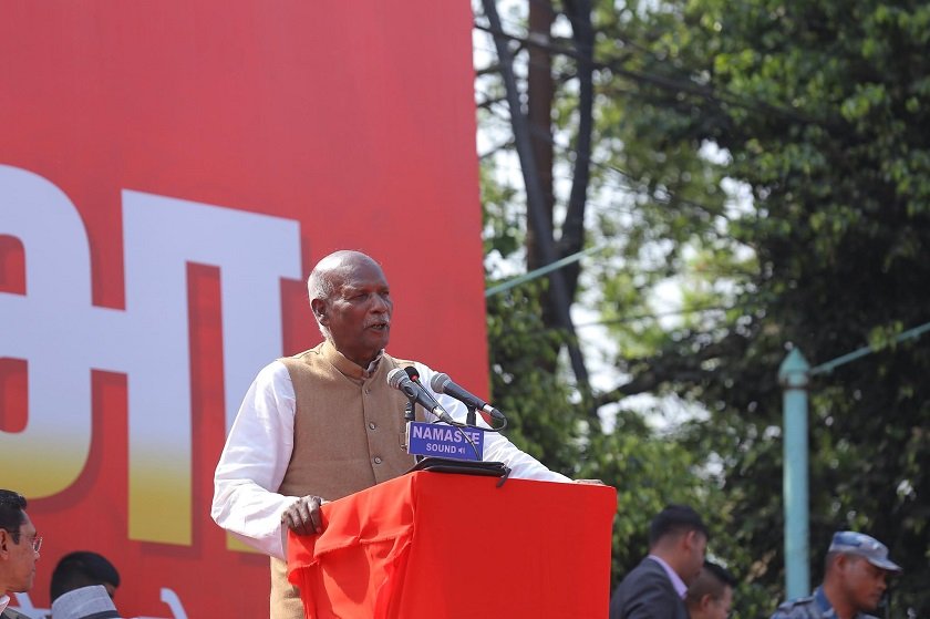 प्रतिगामी र  पुनर्उत्थानवादी शक्ति देशलाई कमजोर बनाउन लागे : महिन्द्रराय यादव