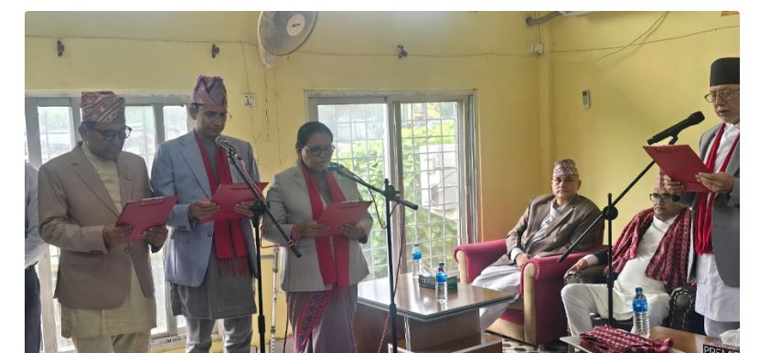 सुदूरपश्चिममा राज्यमन्त्रीसहित एमालेका ४ मन्त्रीले पनि लिए शपथ