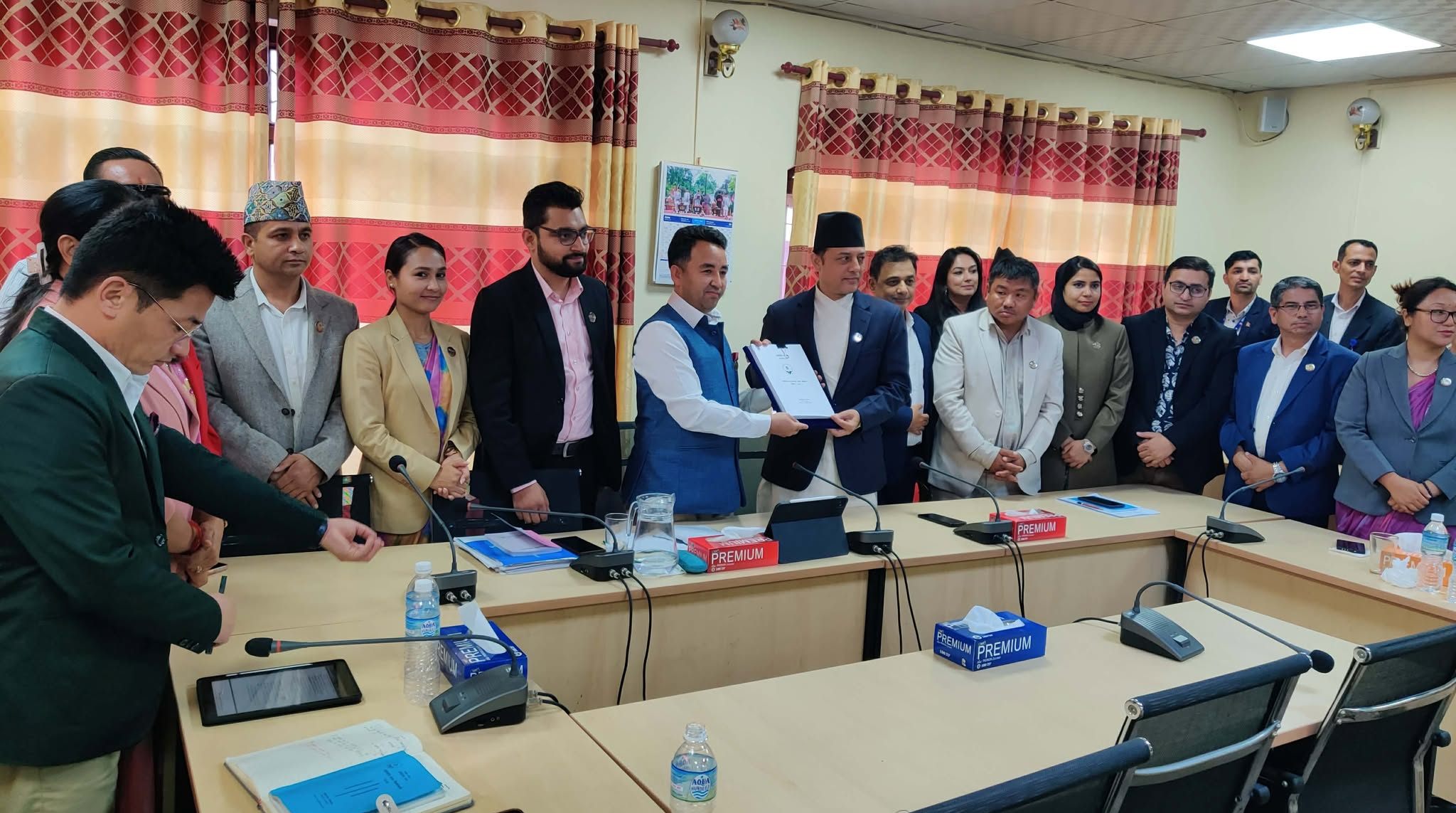 कार्य सञ्चालन नियमावलीको मस्यौदा सभामुखलाई बुझाइयो