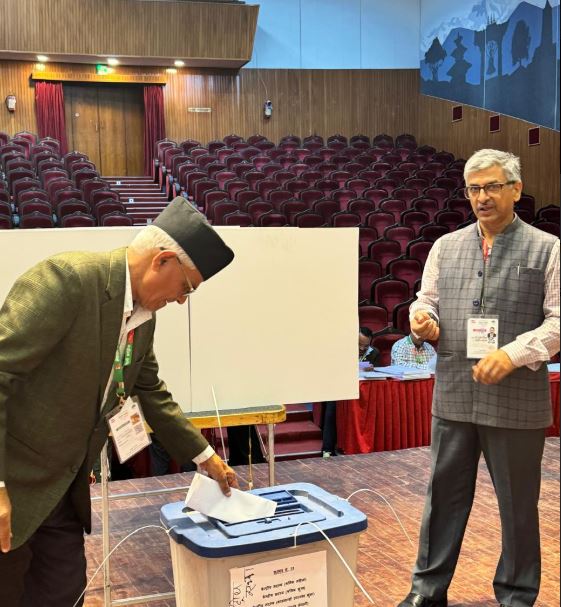 कांग्रेस महाधिवेशन : दुई घण्टामा १ हजार २९३ मत खस्यो