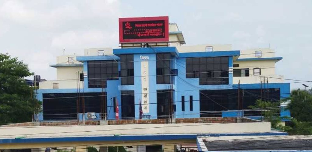 कोशीका कानुनमन्त्री पराजुली निवासमा मध्यराति प्रहरीको छापा