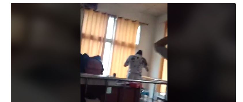 आलमलाई सफाइ दिने न्यायाधीशमाथि मोसो प्रहार