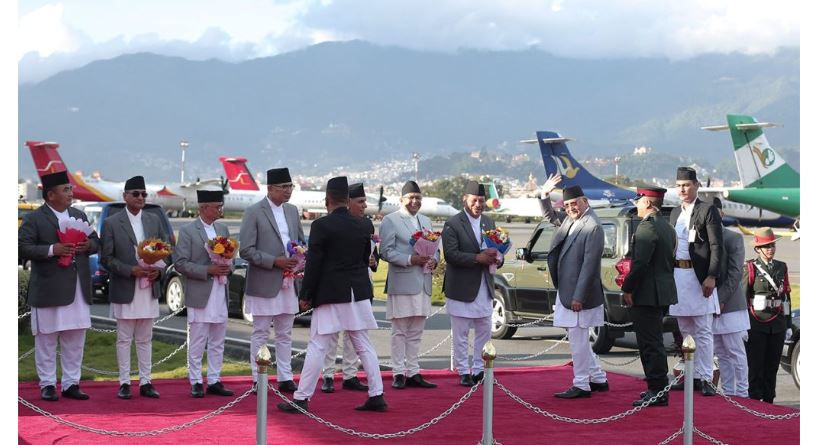 प्रधानमन्त्री ओली स्वदेश फर्किए