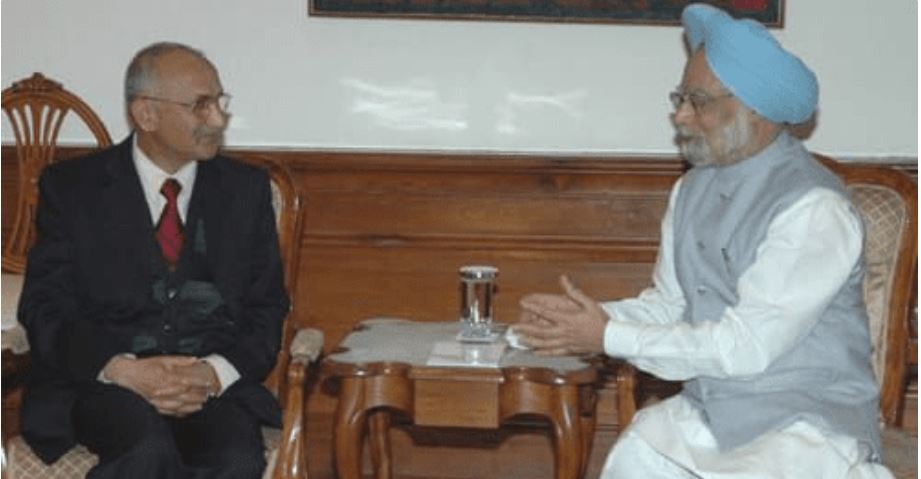 भारतीय पूर्वप्रधानमन्त्री सिंहको निधनप्रति प्रधानमन्त्री ओलीद्वारा शोक व्यक्त