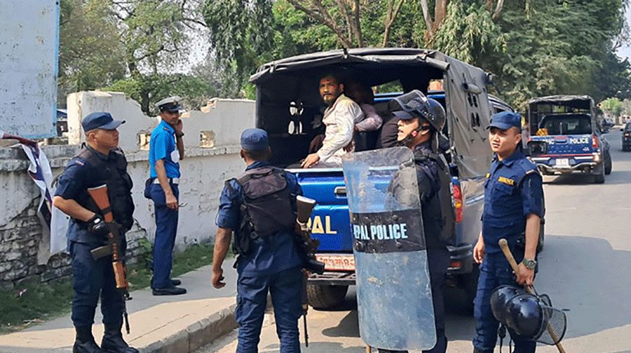 स्ववियु सभापतिसहित ६ विद्यार्थी प्रहरी नियन्त्रणमा