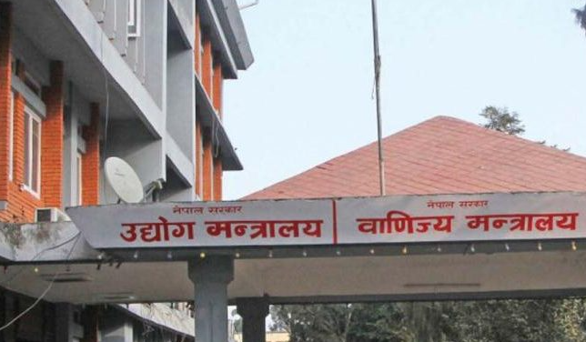 हेटौँडाबाट दैनिक १०० ट्रक ग्यास काठमाडौं पठाउने तयारी