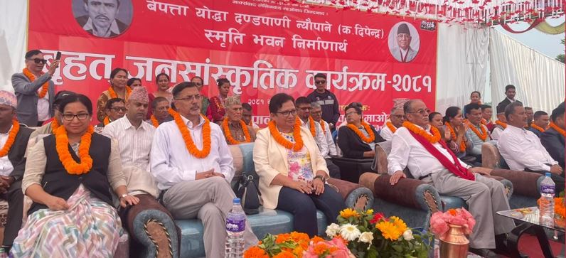 माओवादी पार्टीहरुको एकता चाँडै टुङ्गोमा पुग्छ : प्रचण्ड