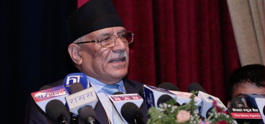 अहिलेको सरकार बिचौलियाले चलाएको हो : प्रचण्ड