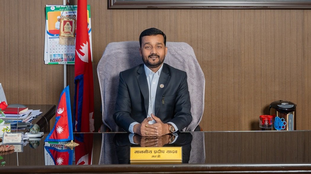 थापाथलीमा फुटेको पाइप तत्काल मर्मत गर्न मन्त्री यादवको निर्देशन