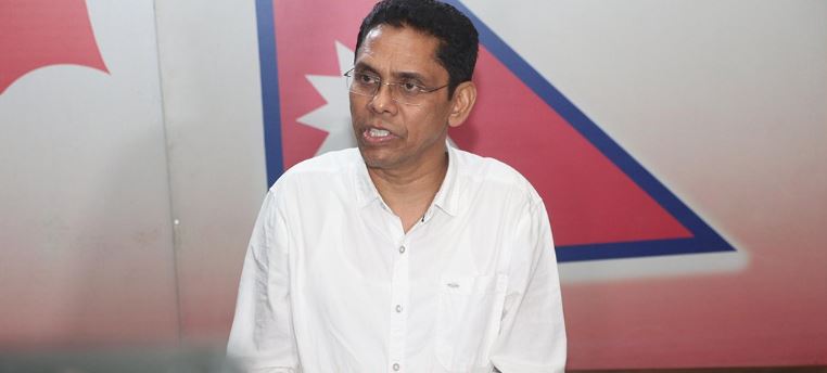 प्रचण्डको पार्टीमा जान खोज्नु निराशा र पलायन मात्रै हो : प्रकाण्ड