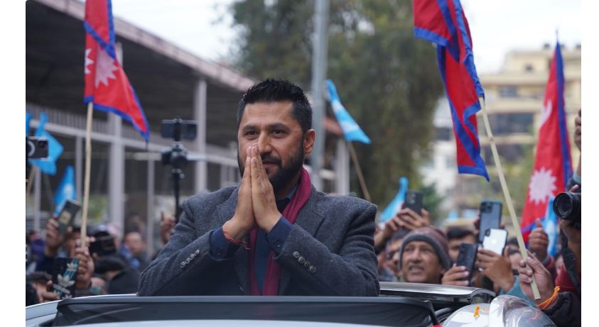 पार्टी कार्यालय पुगे रवि लामिछाने