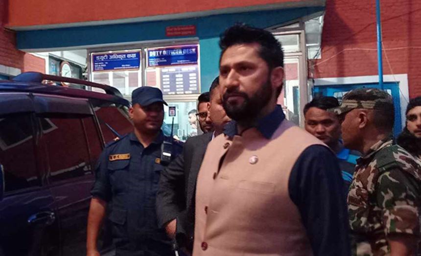 रवि लामिछानेलाई पोखराबाट काठमाडौं ल्याइयो