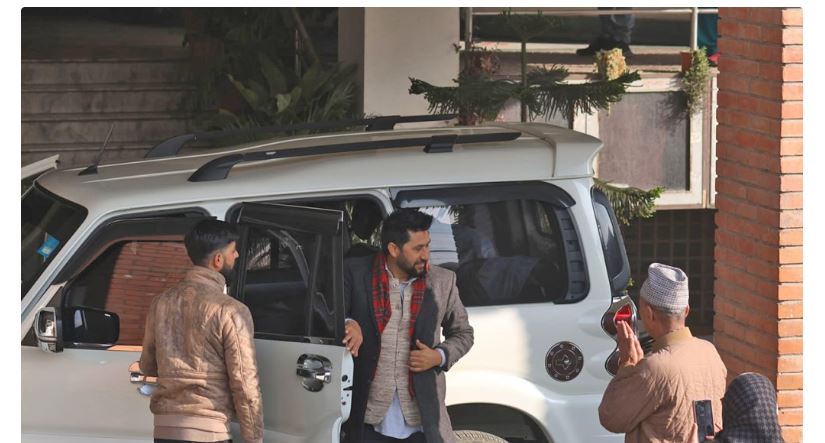 रवि लामिछानेमाथि थुनछेक बहस सुरु